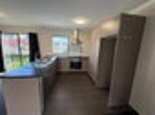 Te Atatu South, 3 bedrooms, $630 pw