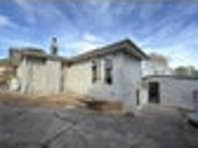 Te Atatu South, 3 bedrooms, $795 pw