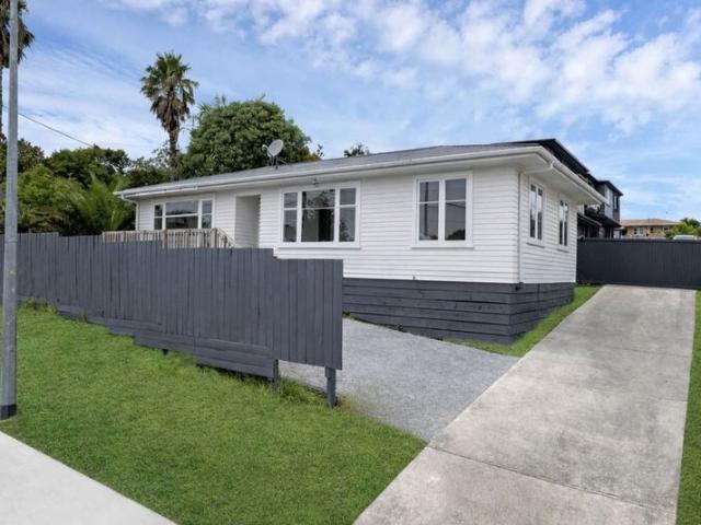 te atatu south, 3 bedrooms