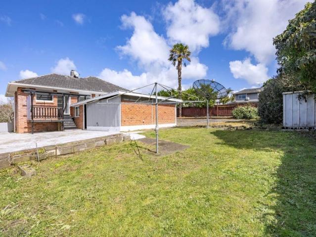 te atatu south, 3 bedrooms