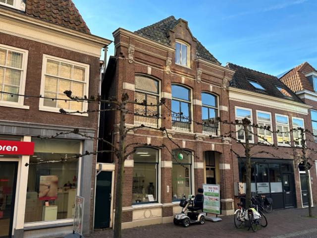 Te huur: Monumentaal pand met 4 ruime slaapkamers