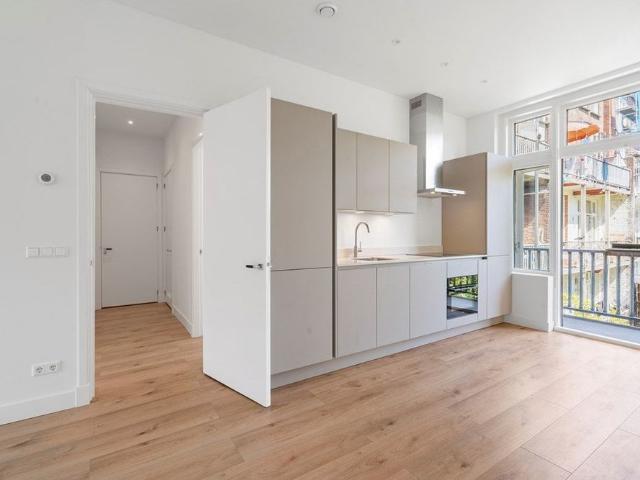 Te huur: Appartement Admiraal De Ruijterweg 160 2 in Amsterdam