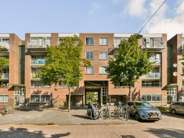 Te huur: Appartement Charlotte Brontéstraat in Amsterdam
