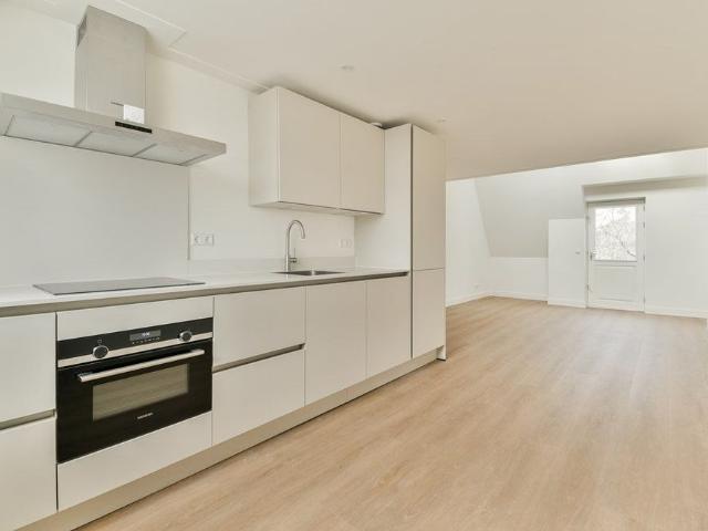 Te huur: Appartement Churchill laan 181 4 in Amsterdam