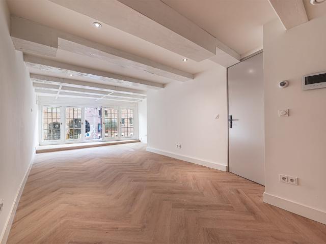 Te huur: Appartement Damrak 52 A in Amsterdam