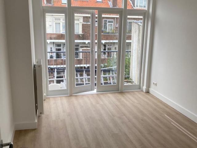 Te huur: Appartement De Genestetlaan in Den Haag