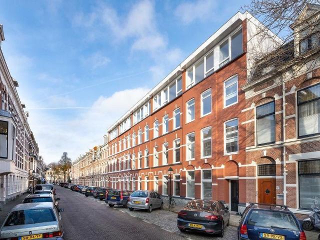 Appartement te huur De Perponcherstraat in Den Haag voor € 2.475
