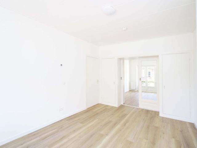 Te huur: Appartement De Réaumurstraat 42 in Den Haag
