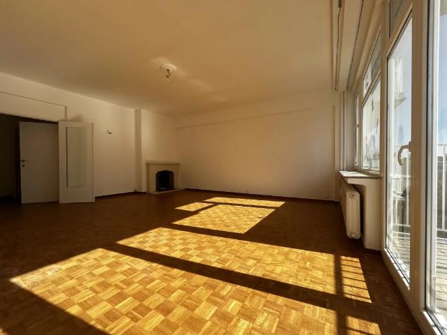 te huur Appartement Elsene