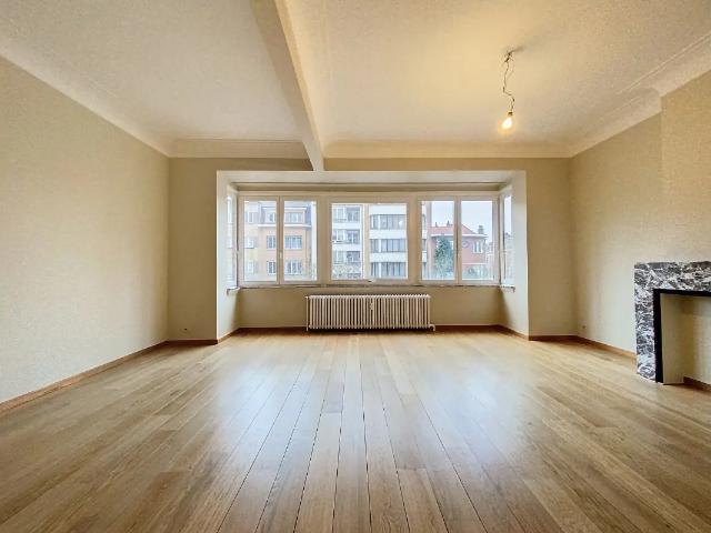 te huur Appartement Elsene