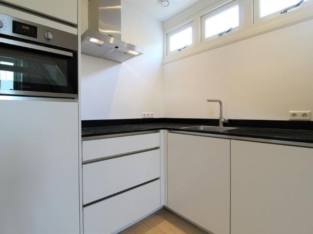 Te huur: Appartement Hemonystraat 50 4 in Amsterdam
