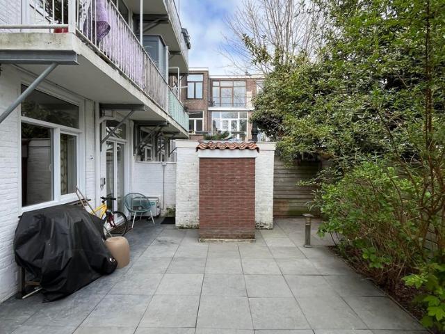 Te huur: Appartement Hendrik van Deventerstraat in Den Haag