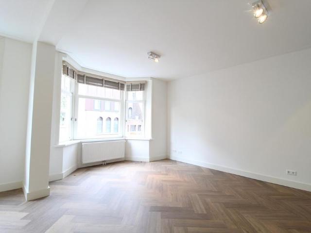 Te huur: Appartement Jacob van Wassenaar Obdamstraat 18 1 in Amsterdam