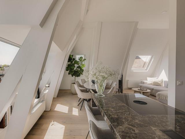 Te huur: Appartement Koninginneweg 152 4 in Amsterdam