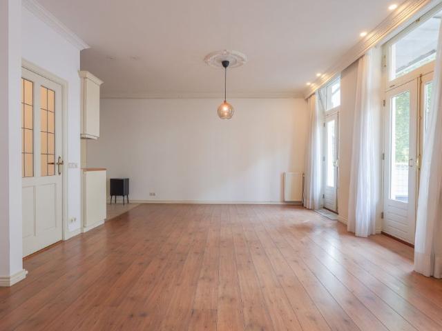 Te huur: Appartement Pieter Cornelisz. Hooftstraat 111 B in Amsterdam