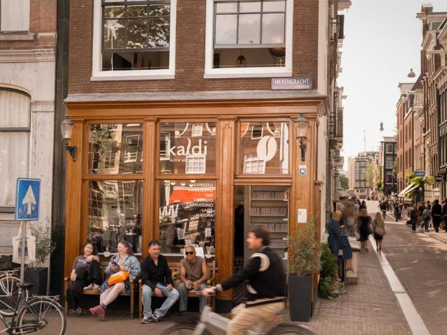 Te huur: Appartement Prins Hendrikkade 16 B in Amsterdam