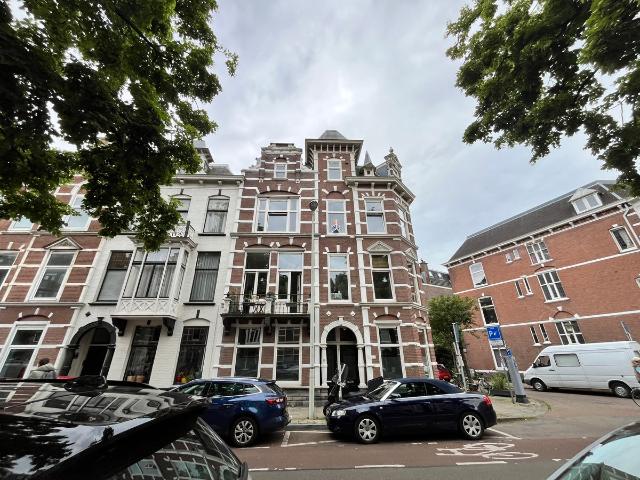 Te huur: Appartement Regentesselaan 93 B in Den Haag