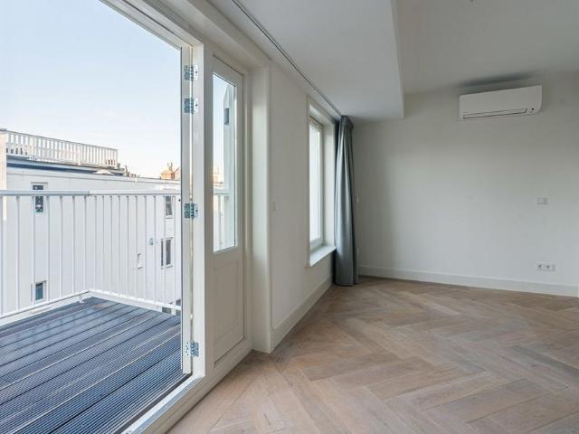 Te huur: Appartement Van Baerlestraat 92 F in Amsterdam