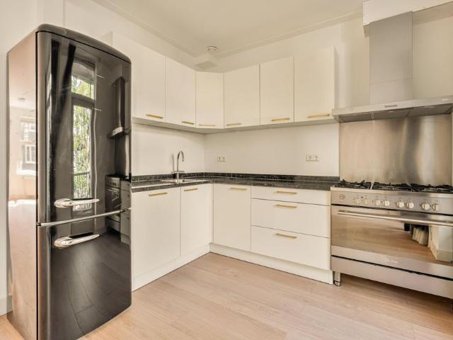 Te huur: Appartement Van Spilbergenstraat 102 2 in Amsterdam