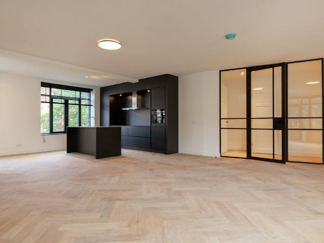 Te huur: Appartement Van Stolkweg 14 in Den Haag