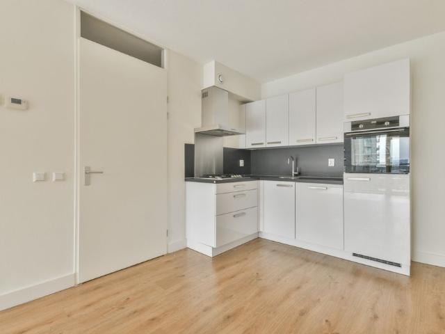 Te huur: Appartement Waldorpstraat 578 E in Den Haag