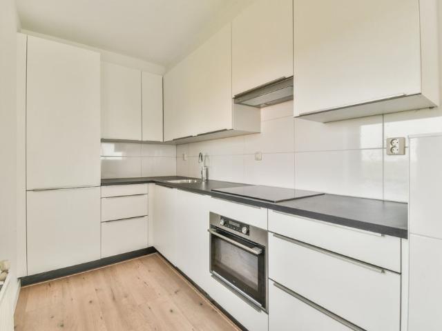 Te huur: Appartement Zonnebaarsstraat 88 in Hoogvliet Rotterdam