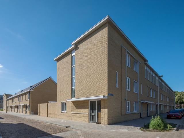 Te huur: Cornelis Roobolstraat 32