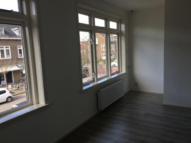 Te huur een etage bestaande uit 2 kamers in Utrecht Oog en Al voor student