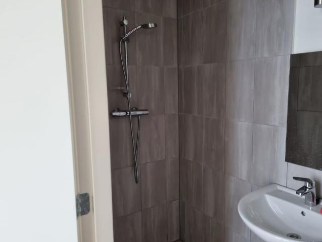 Te huur een leuk 2 kamer appartement als friends woonhuis in het centrum van Breda