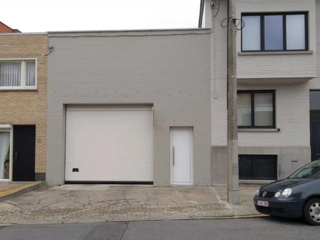 te huur Garagebox Kortrijk