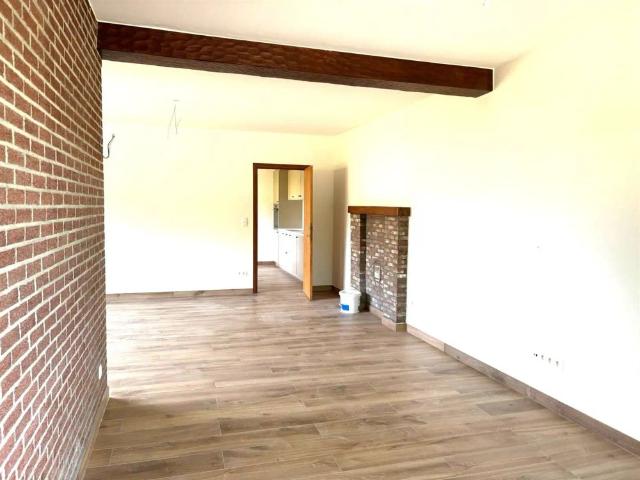 TE HUUR: Gerenoveerde woning met 3 slaapkamers te Paal!