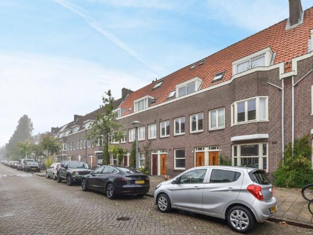 Te huur: Huis Mr. P.N. Arntzeniusweg 47 H in Amsterdam