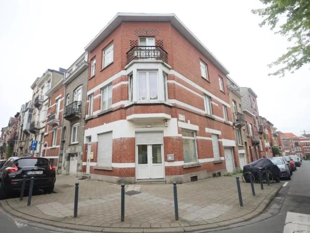 te huur Handelspand Schaarbeek