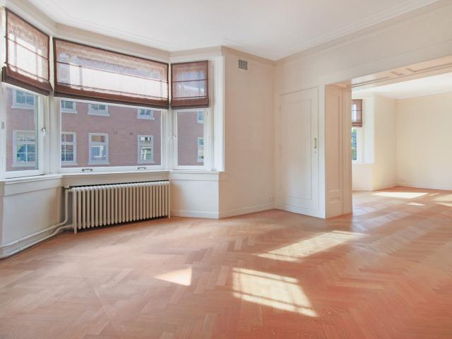 Onder bod: Holbeinstraat 57 1, 1077 VC Amsterdam | VVA