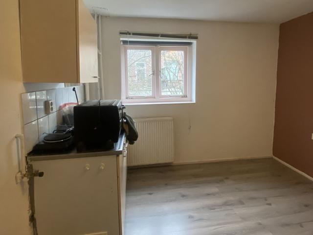 Te huur leuke studentenkamer met kitchenette in Utrecht Oost