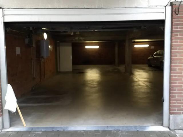 te huur Parking Elsene