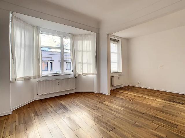 te huur Studio Ukkel