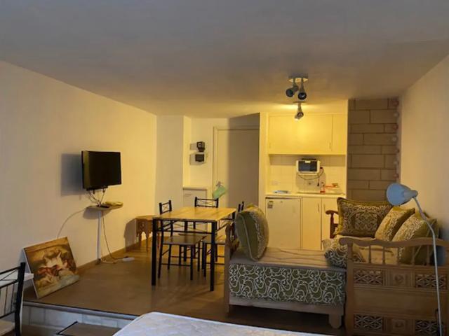 te huur Studio Sint Gillis