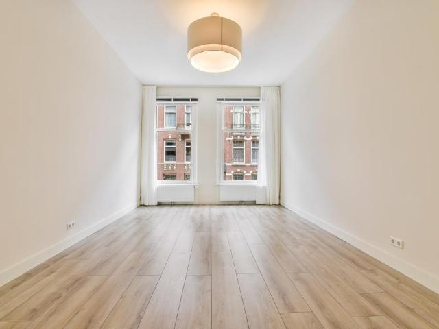 Te huur: Van Eeghenstraat 43H, 1071 EV Amsterdam | VVA