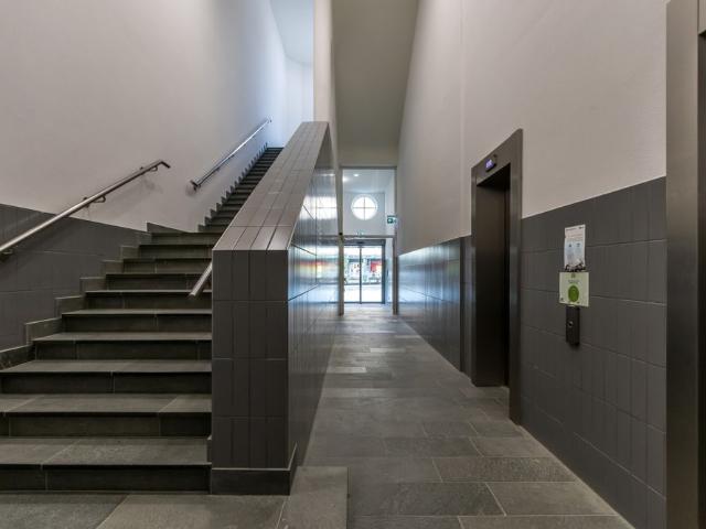 Te huur: Van Oldenbarneveltplaats 28 E
