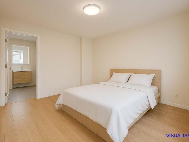 Te huur volledig gerenoveerd duplex 2 slaapkamerappartement