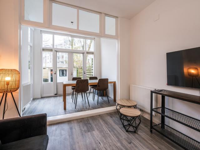 Onder bod: Wilhelminastraat 197hs, 1054 WE Amsterdam | VVA