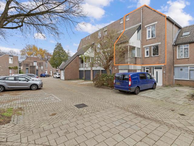 Te huur: 2 kamers aan de Caeserhof Maastricht