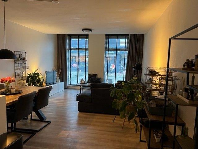 Te huur: 3 k appartement op BG straatzijde