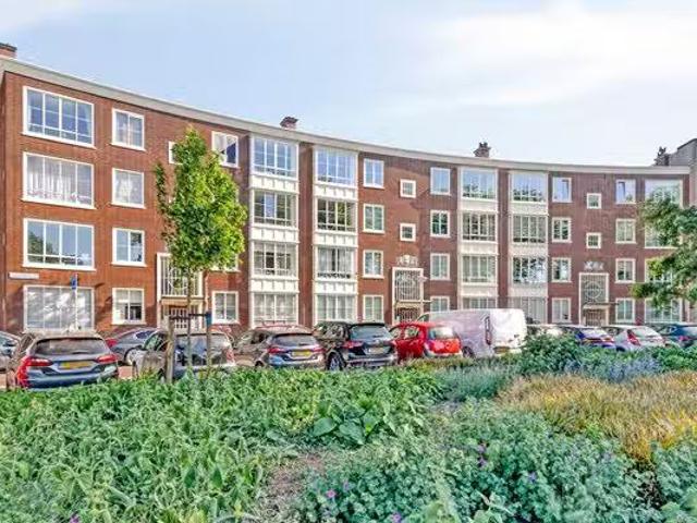 Te koop: Monnickendamplein 108, 2547 CW Den Haag Makelaar Le.