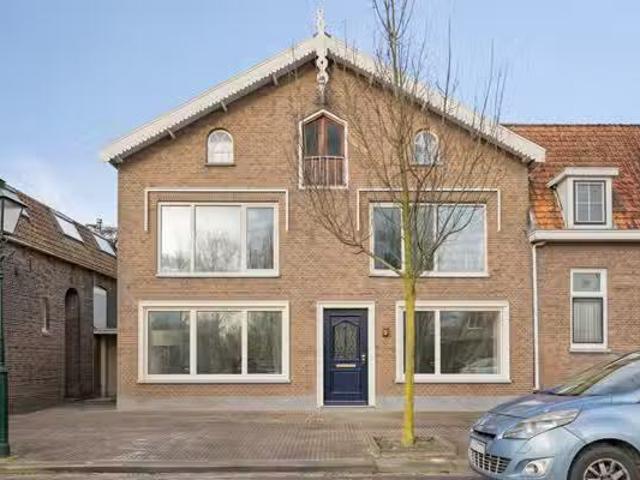 Te koop: Nieuwedijk 30, 3195 GE Pernis Rotterdam Nieuwedijk.