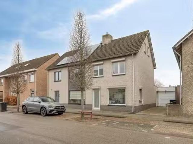 Te koop: Nieuwstraat 66, 4921 CX Made Nieuwstraat 66, 4921 C.