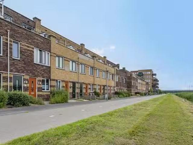 Te koop: Osirispad 59, 1363 XK Almere Osirispad 59, 1363 XK.