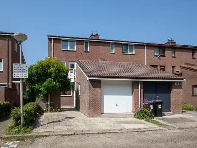 Te koop: Anna van Hensbeeksingel 377, 2803 LW Gouda Anna van.