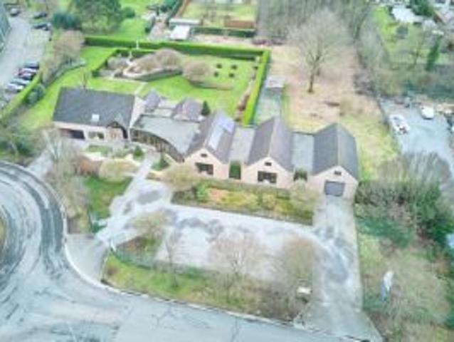 TE KOOP: bedrijfsgebouw met woning in Zonhoven